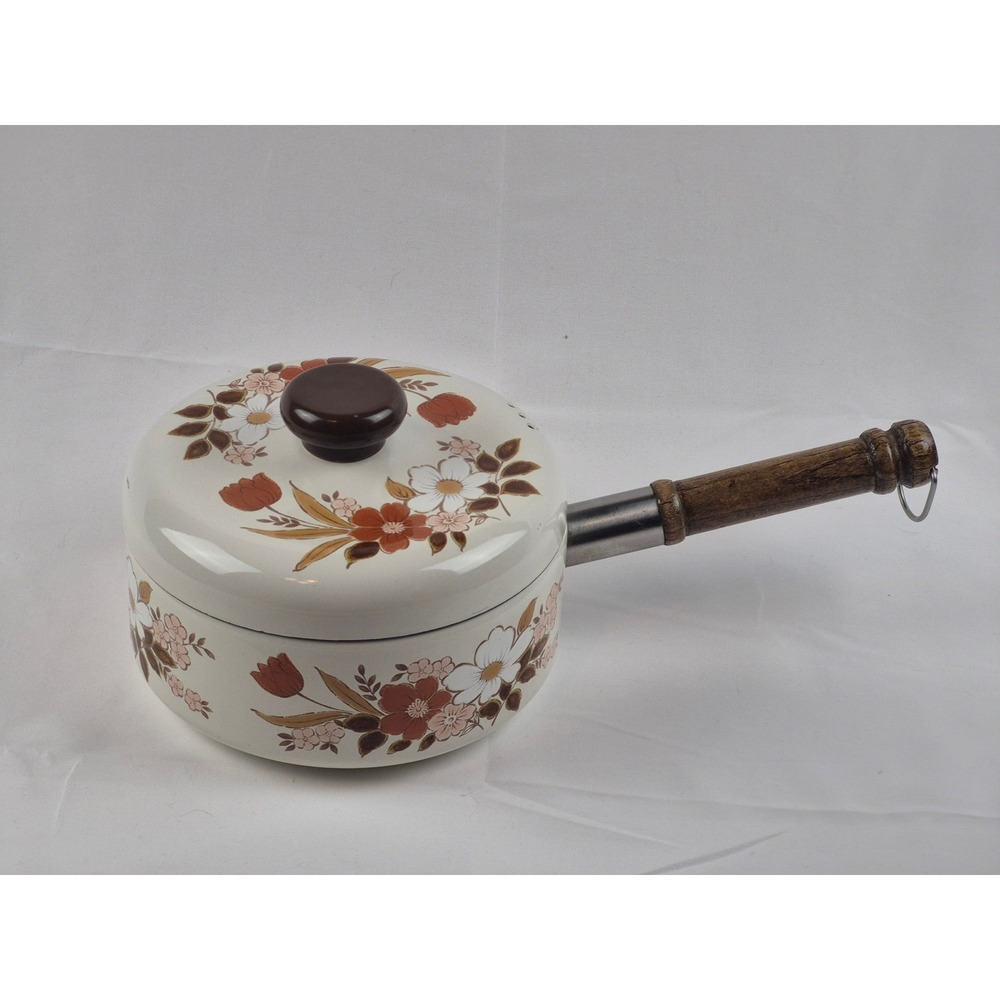Kingsbury‎ Dogwood Collection Enamel Saucepan with Lid Vintage Japan Wood Handle